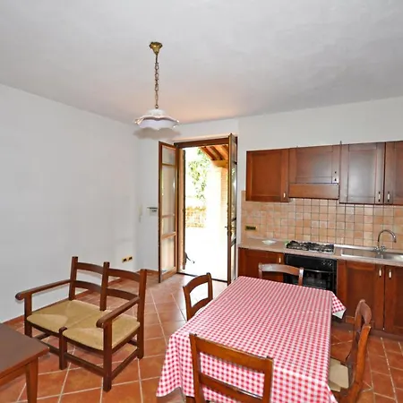 Appartamento Sleeps 4 T241781 *