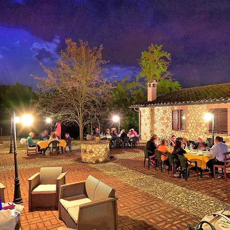 Sleeps 4 T241781 * Otricoli